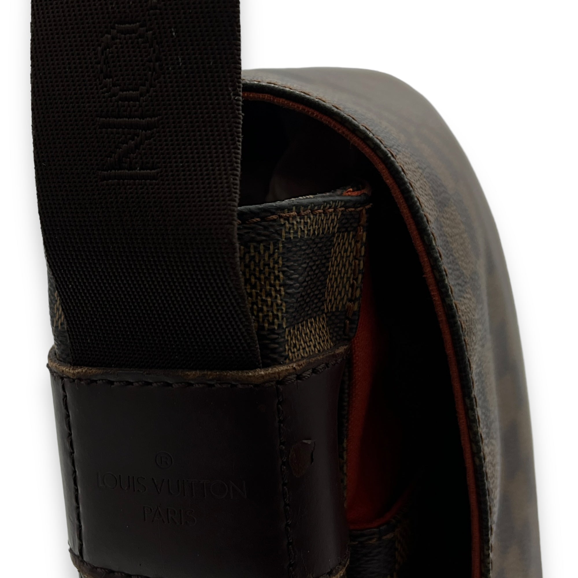 Bastille Messenger Bag Damier Ebene in Coated Canvas, Gold hardware - Image 10