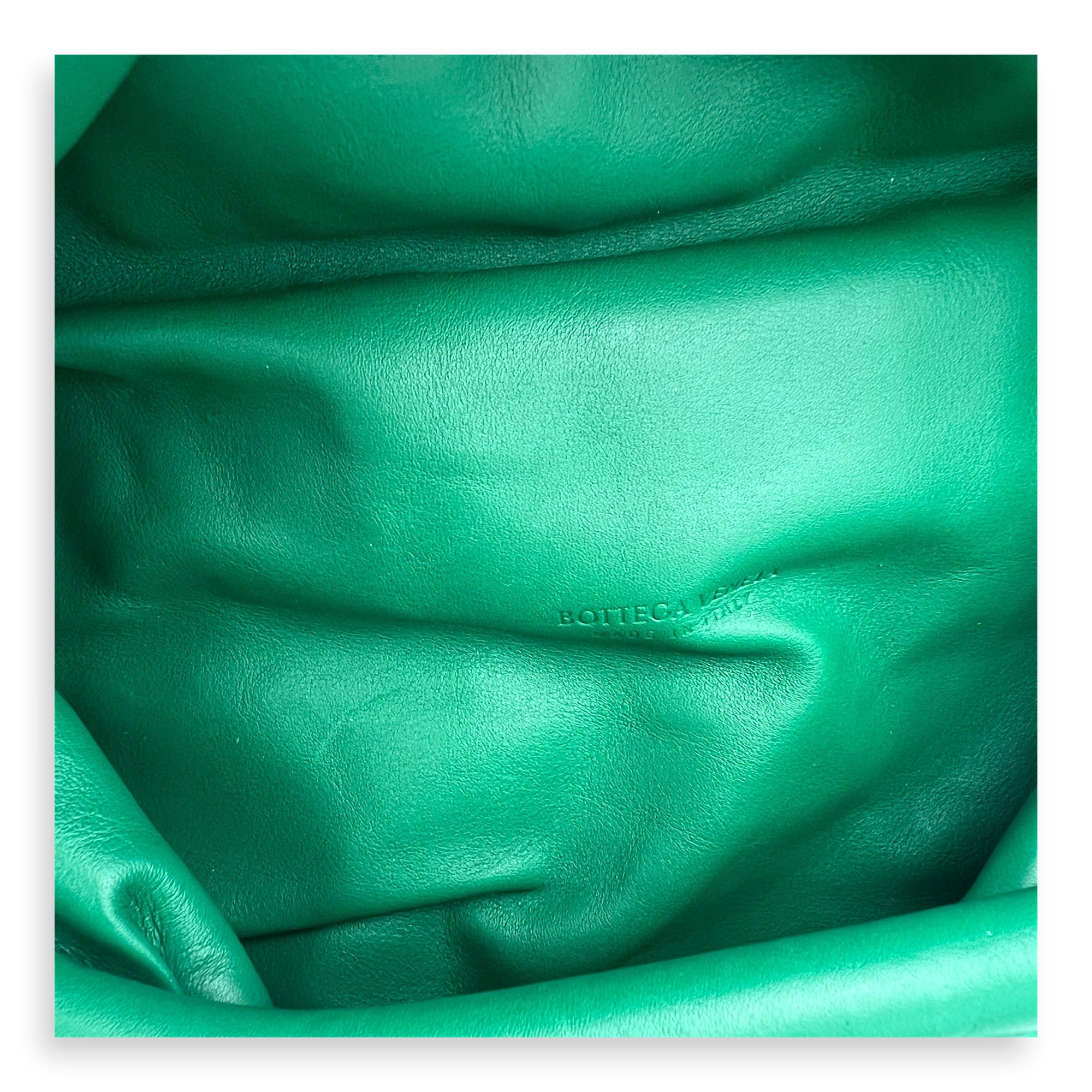 Pouch Crossbody Bag Green in Calfskin, Gold hardware - Image 7