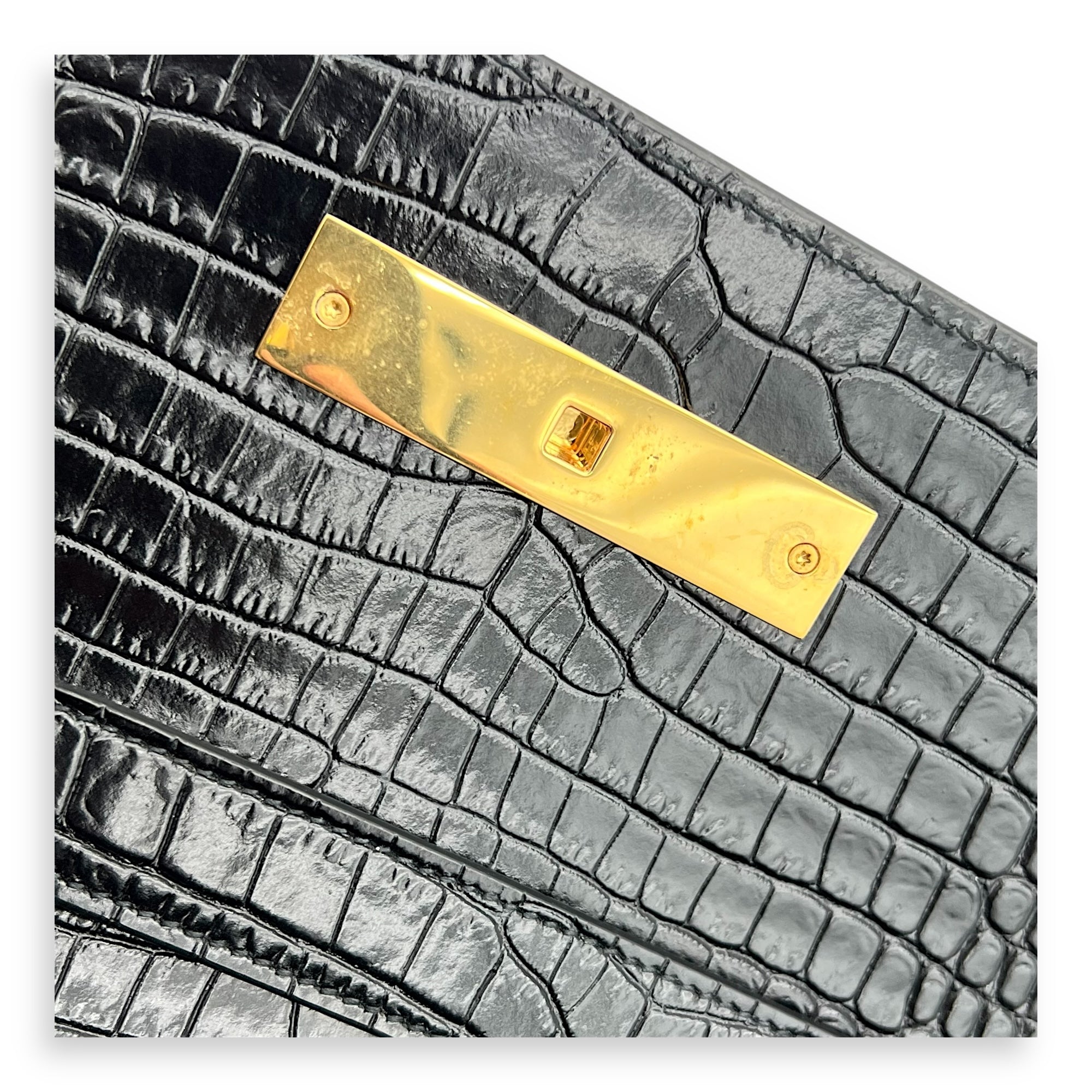 Manhattan Crossbody Bag Medium Black in Calfskin, Gold hardware - Image 7