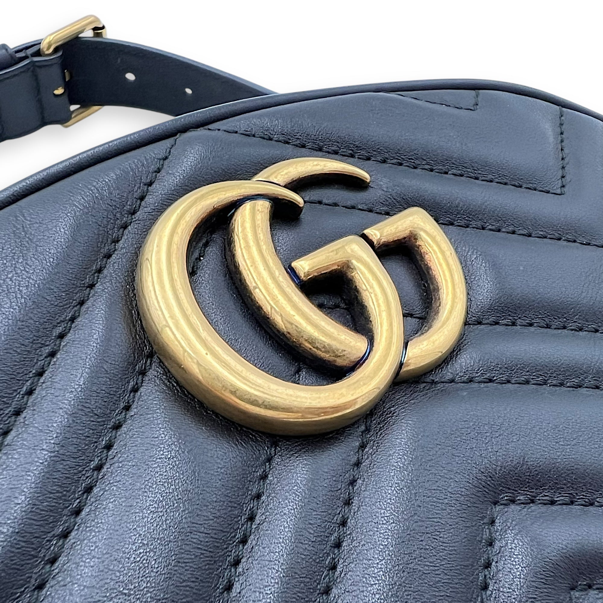 GG Marmont Belt Bag Black in Calfskin, Gold hardware - Image 10