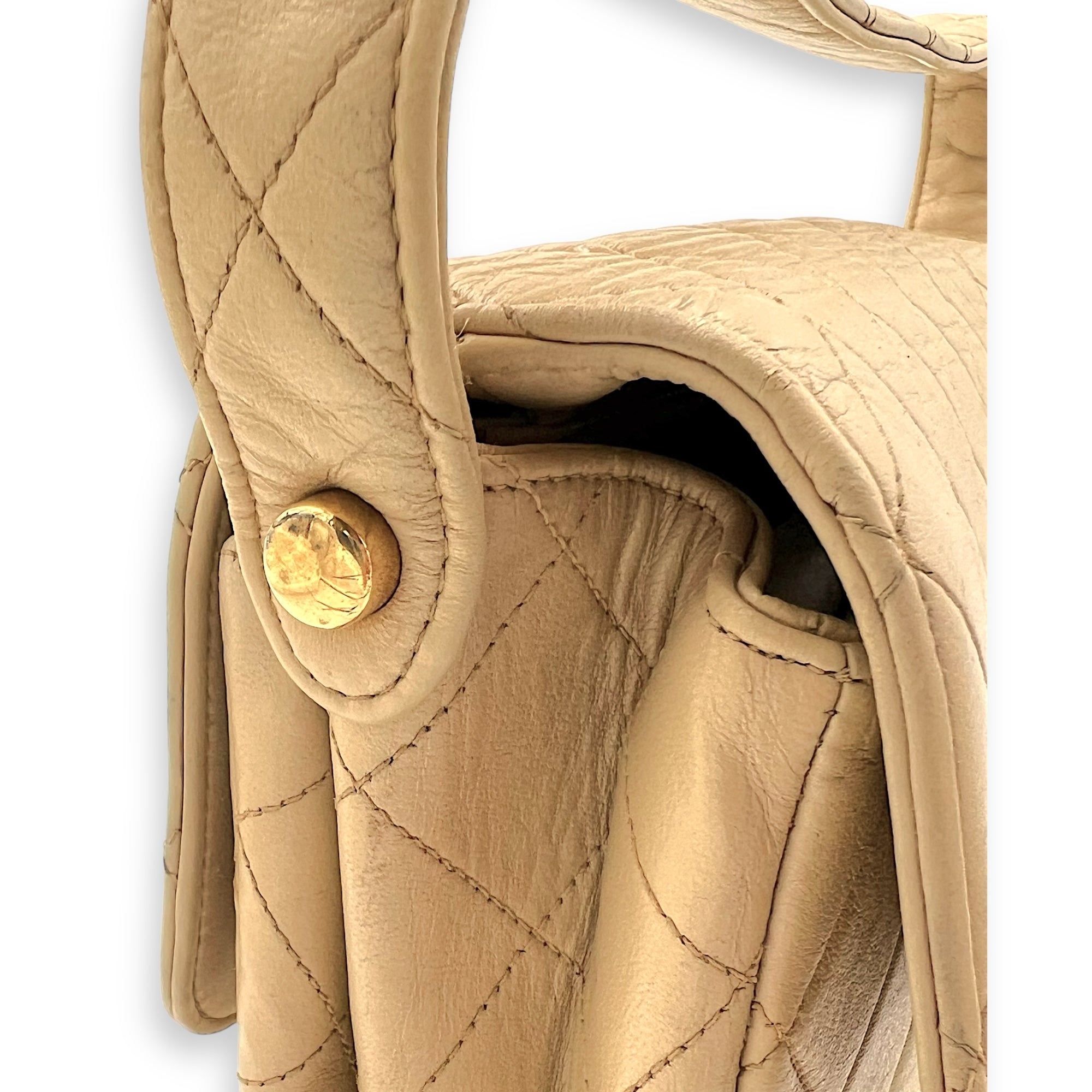 Vintage Double Face Flap Beige Shoulder Bag in Lambskin, Gold hardware - Image 12