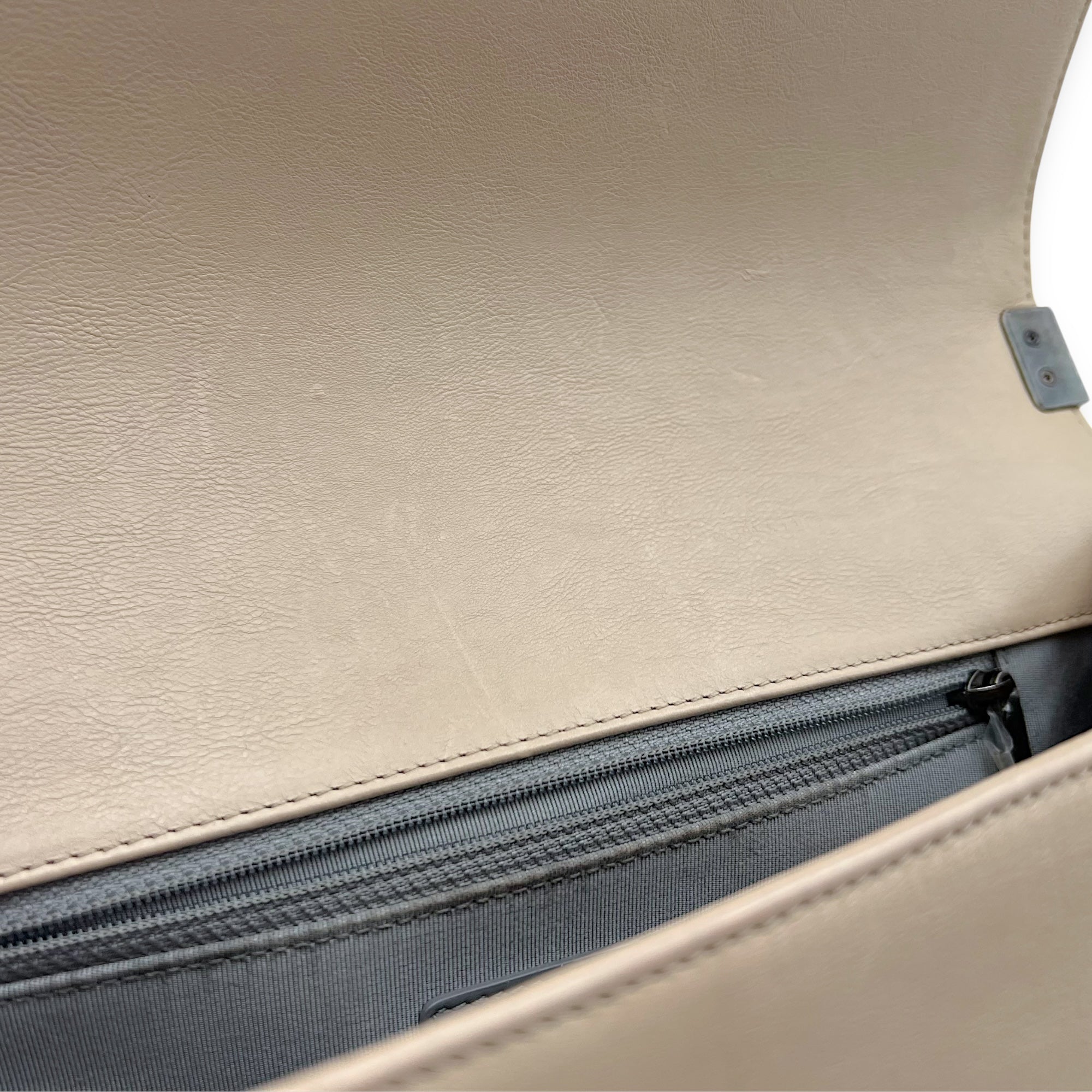 Boy Medium Beige Shoulder Bag in Calfskin, Gunmetal hardware - Image 17