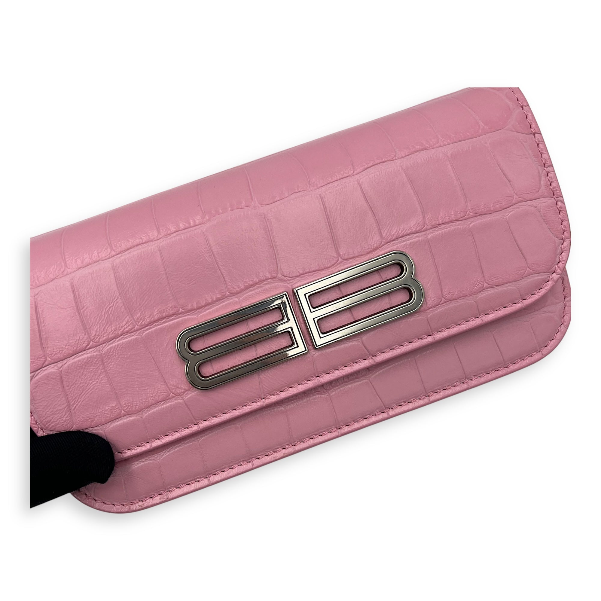 Gossip Wallet On Chain Pink in Crocodile Embossed Calfskin, Silver hardware - Image 9
