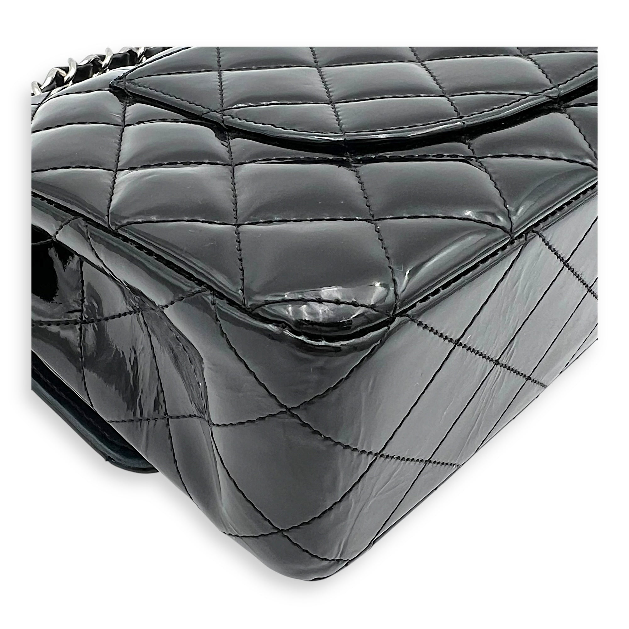 Classic Medium Black Shoulder Bag in Patent Leather, Silver hardware - Image 8